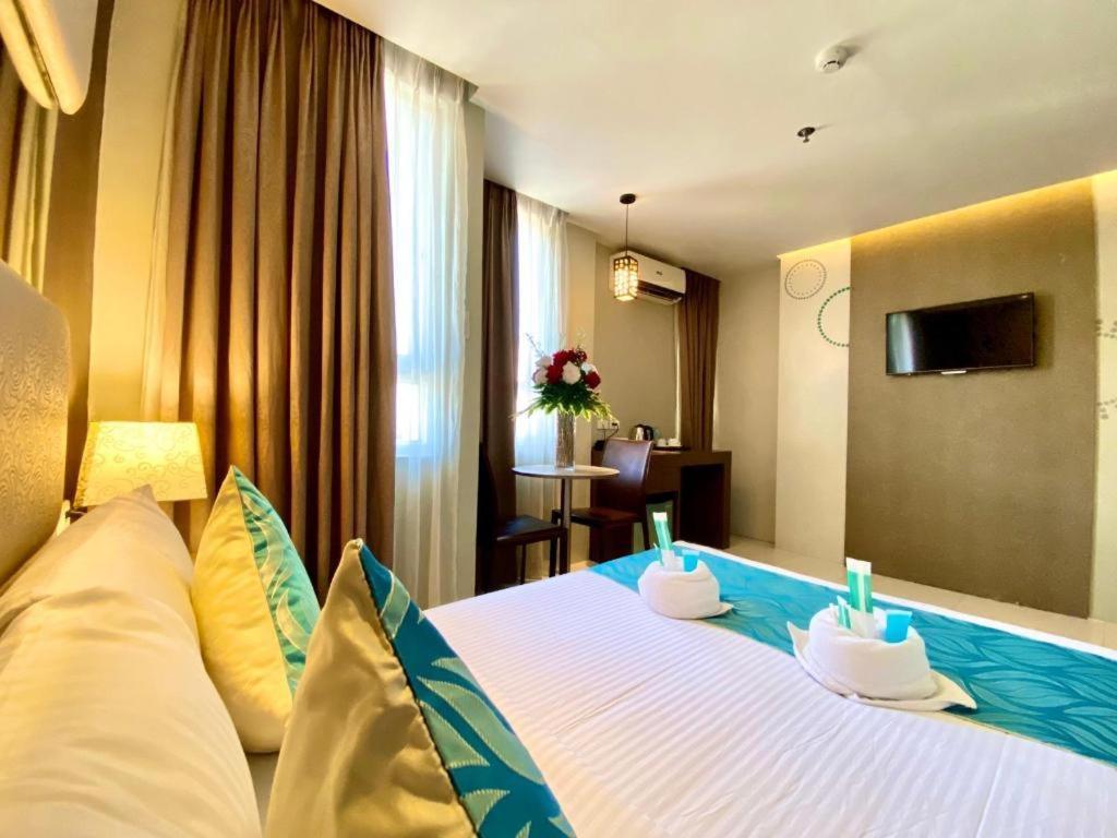 Hotel Estrella Tacloban Esterno foto
