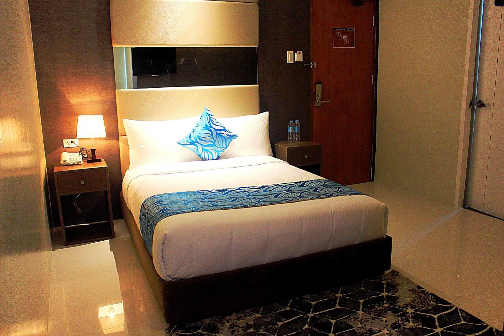 Hotel Estrella Tacloban Esterno foto