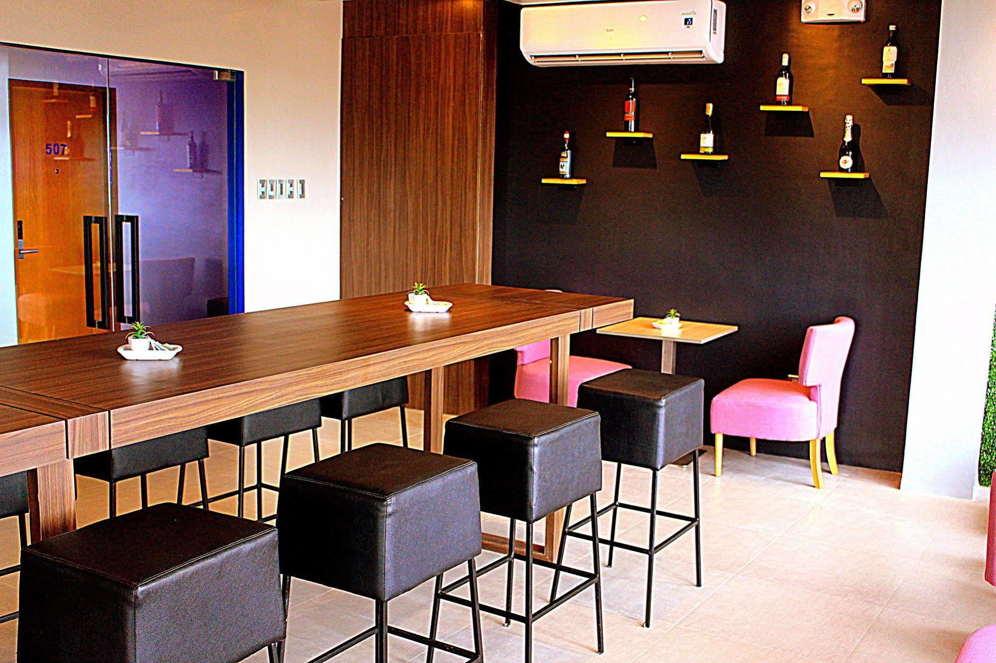Hotel Estrella Tacloban Esterno foto