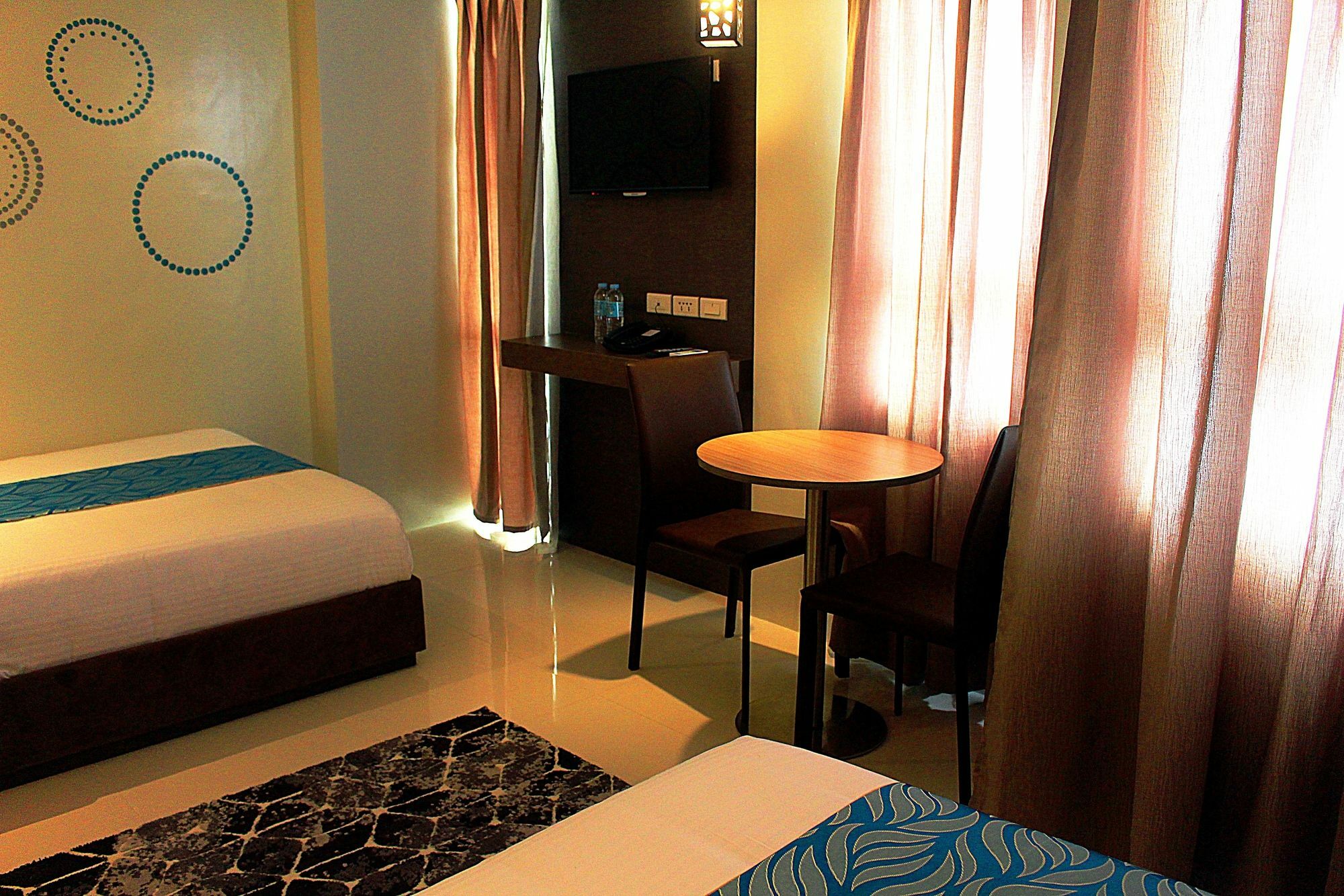 Hotel Estrella Tacloban Esterno foto